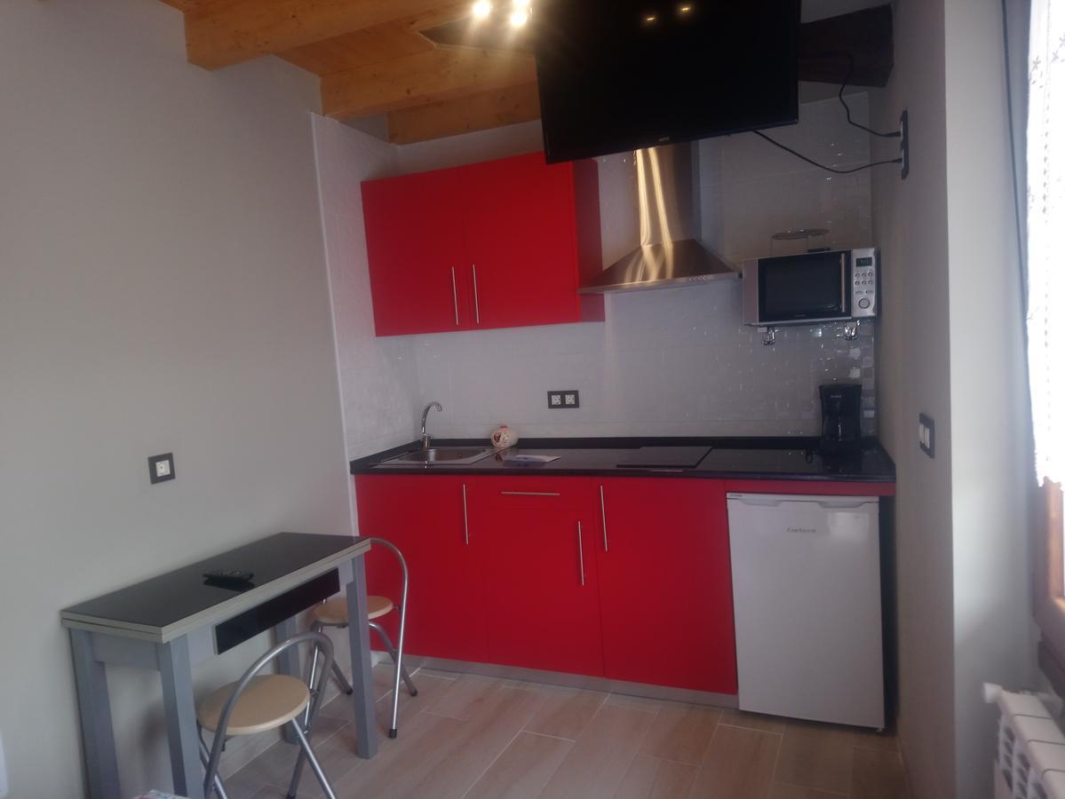 La Besnada Apartamento Nieda Exterior foto